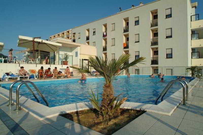 Hotel Duca Degli Abruzzi Montesilvano Exterior photo