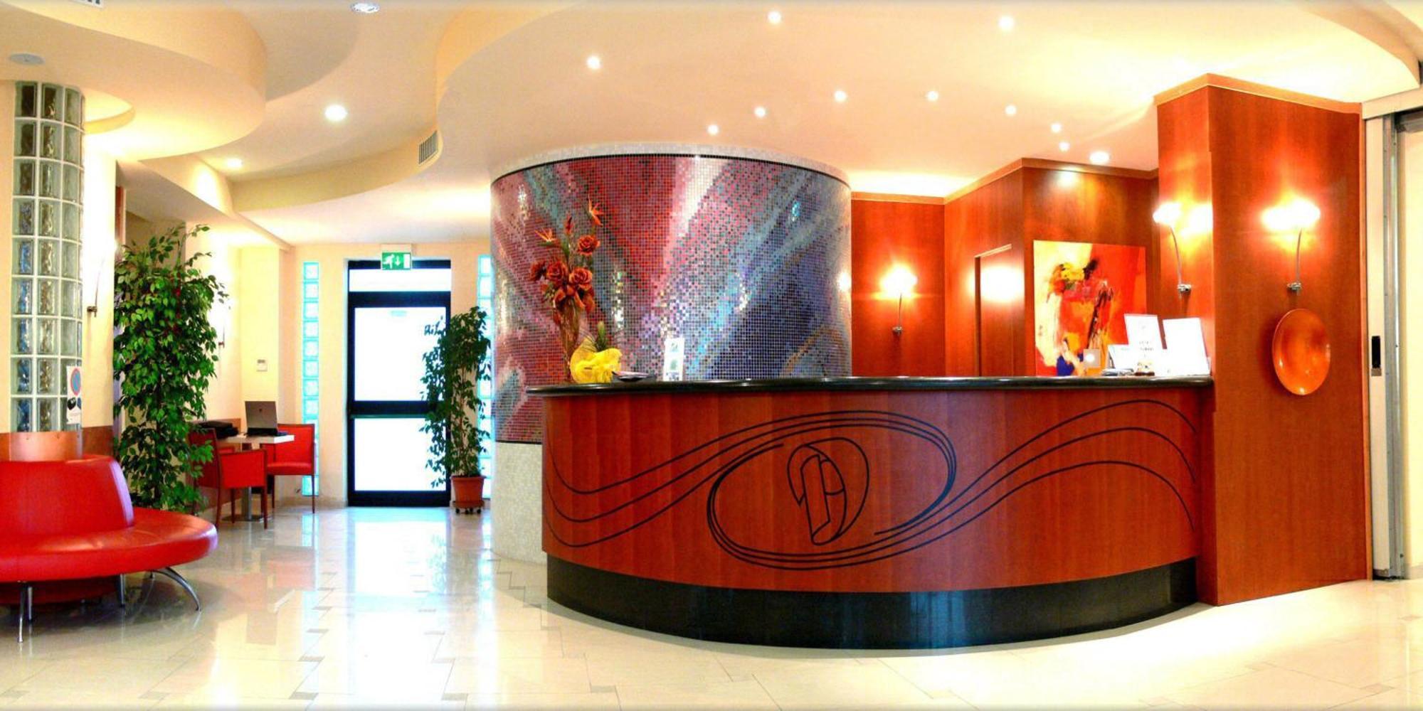 Hotel Duca Degli Abruzzi Montesilvano Exterior photo